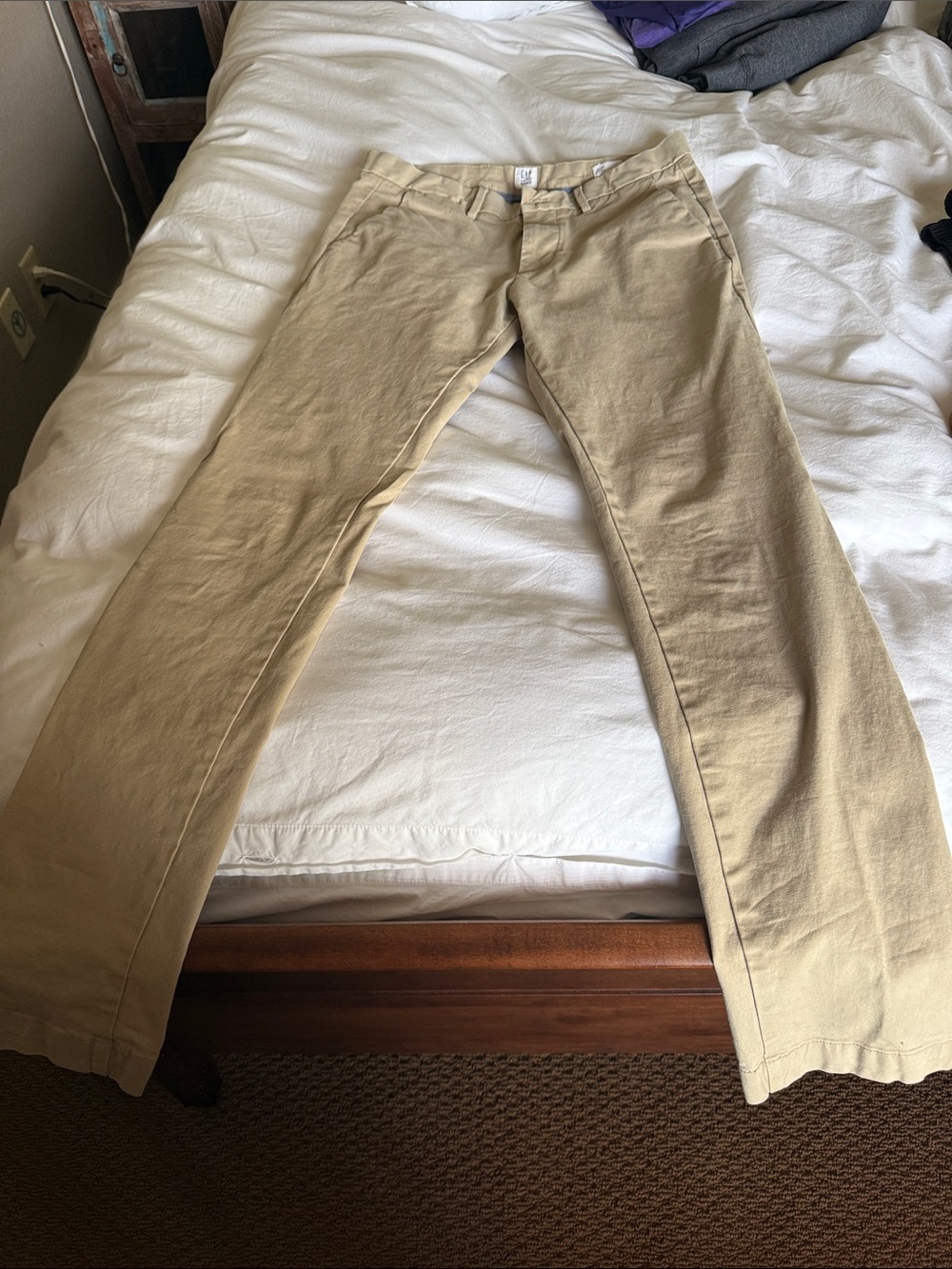 GAP Men's Tan Chino Pants - Straight Fit